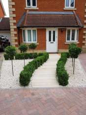 Juniper Close Surrey front garden design