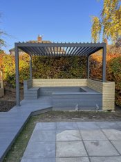Sheffield deck design - Sunningdale Mount